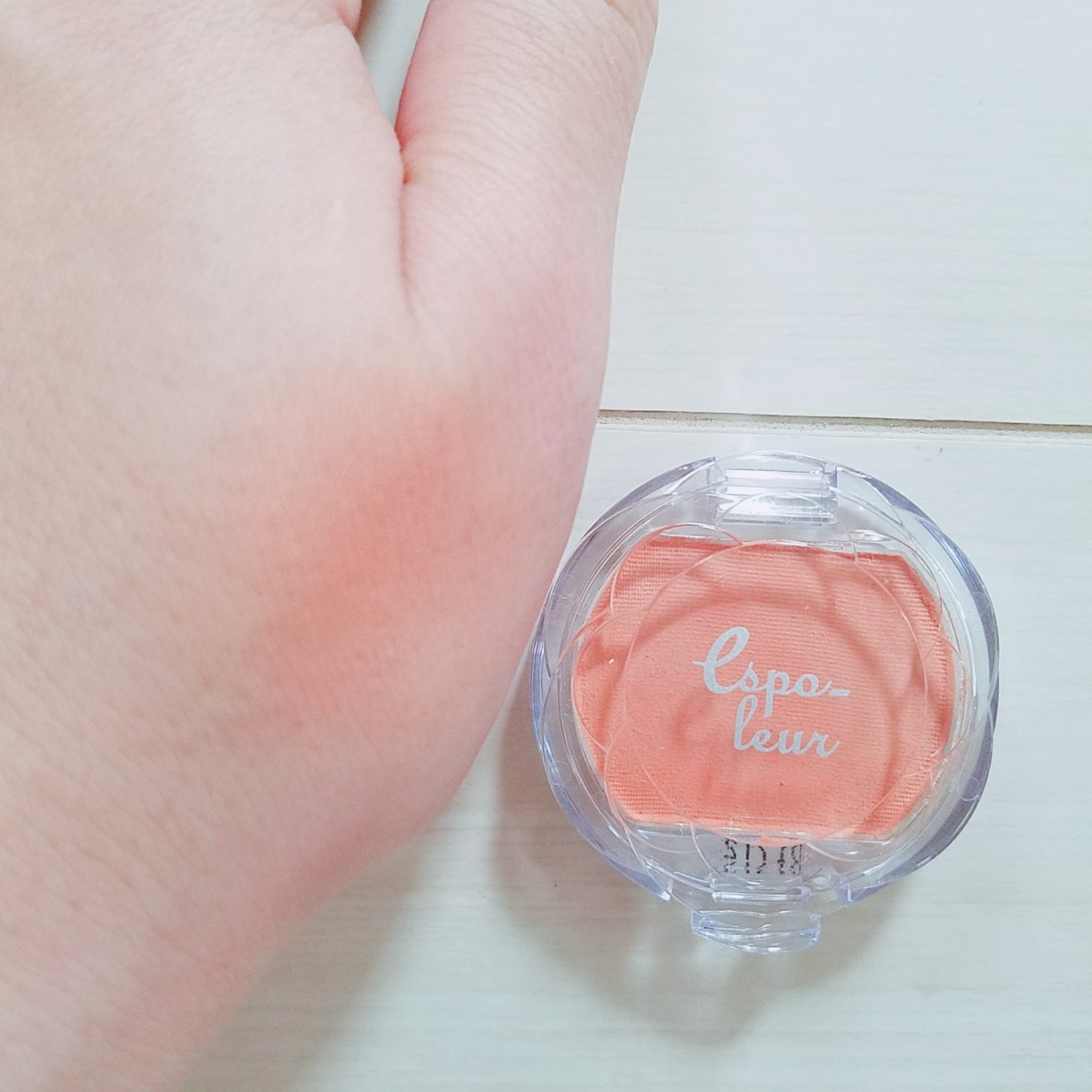 パウダーチーク：オレンジ