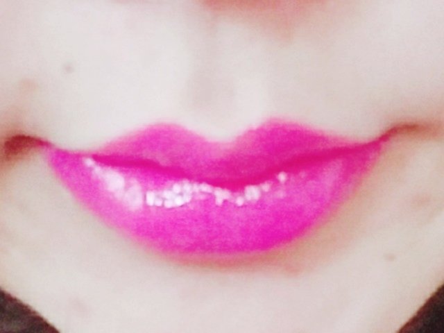 ダイソー×カンコレコラボ　リップグロス　ピンク