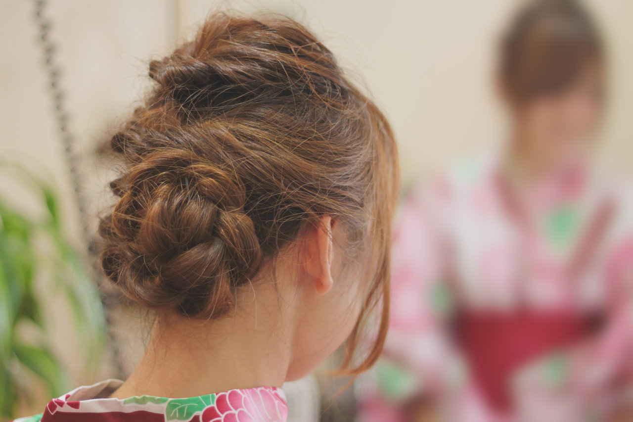 女の子　髪の毛