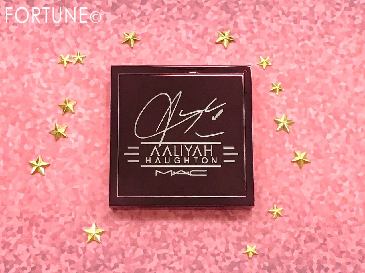 M·A·C（マック）　アリーヤ　スモール アイシャドウ × 9 エイジ エイント ナッシング