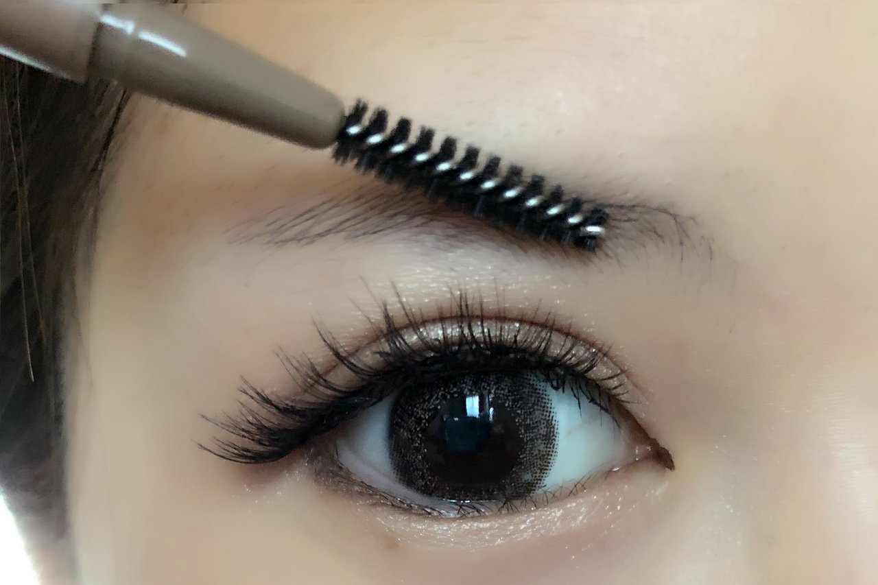 自撮り　立体眉　眉毛　visee ヴィセ アイブロウ ソフト＆スリム アイブロウペンシル プチプラコスメ