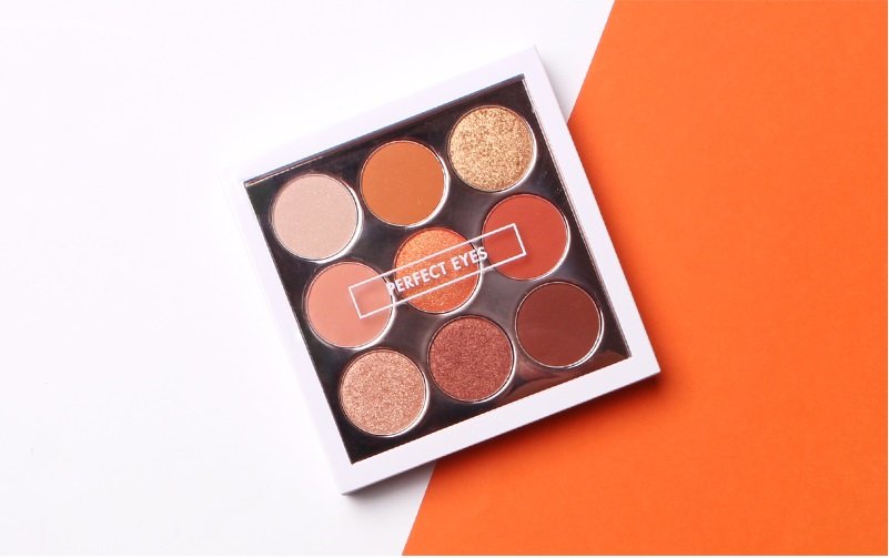 トニーモリー　2018夏　パーフェクト アイズ ムード アイパレット　03 ファイヤー ムード