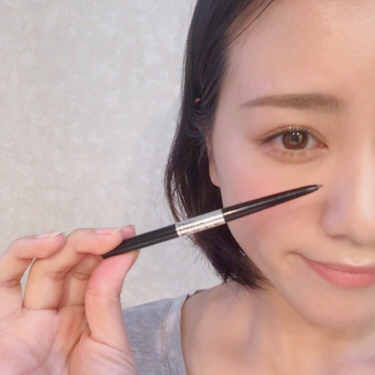 アイブロウペンシル　涙袋メイク