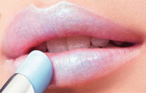 ロレアルパリ　2018夏　新作コスメ　シャインオン　新色　ホロシャイン