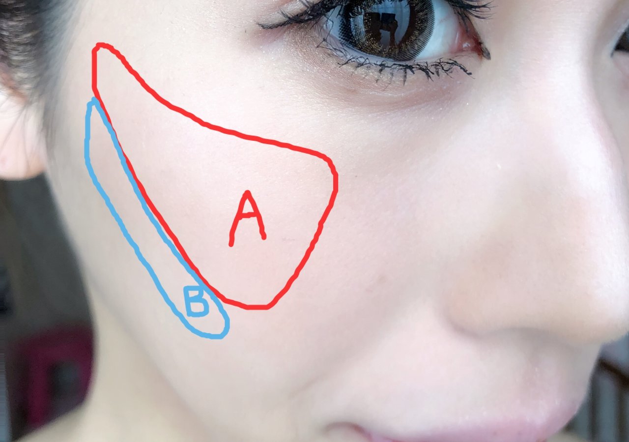 自撮り ダレノガレ明美 ハーフメイク　チーク