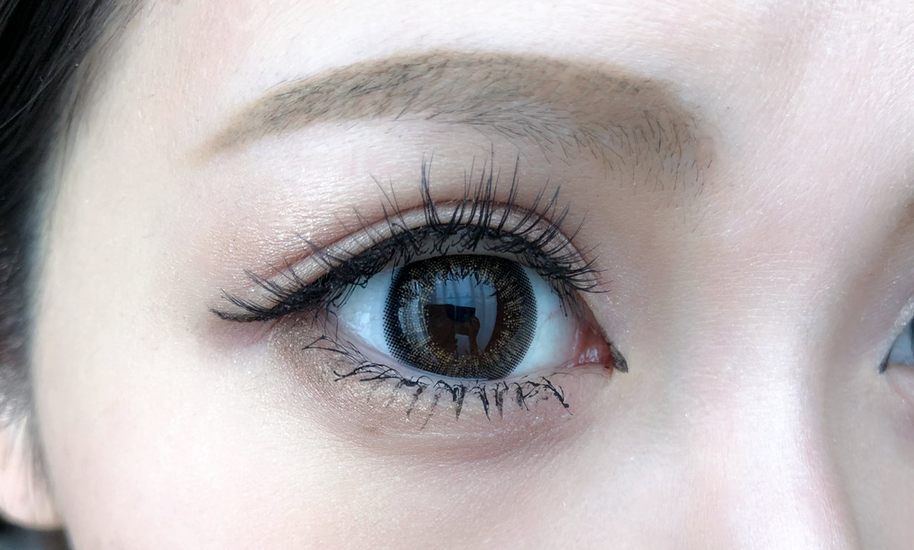 自撮り ダレノガレ明美 ハーフメイク　眉毛