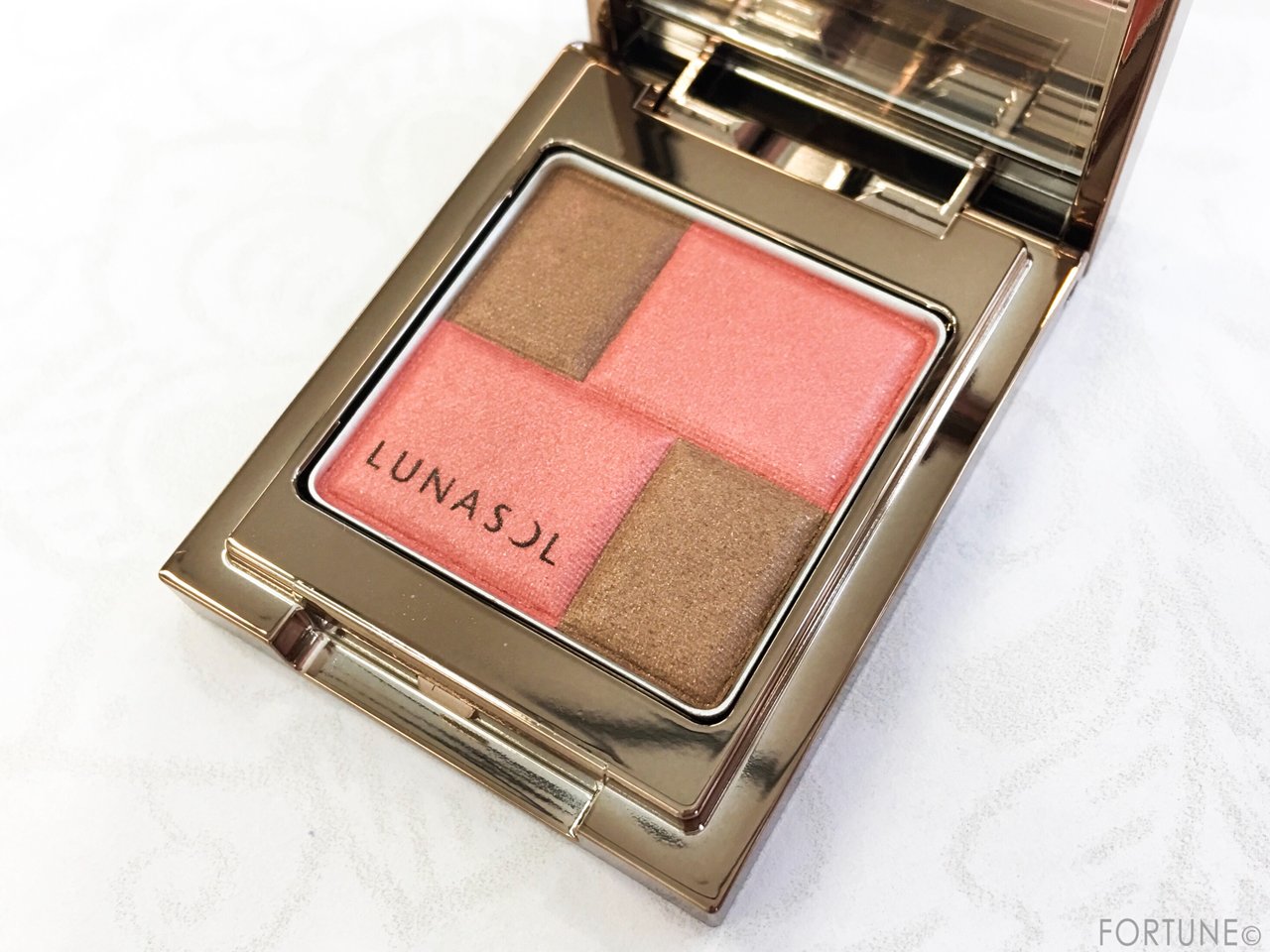 LUNASOL（ルナソル）