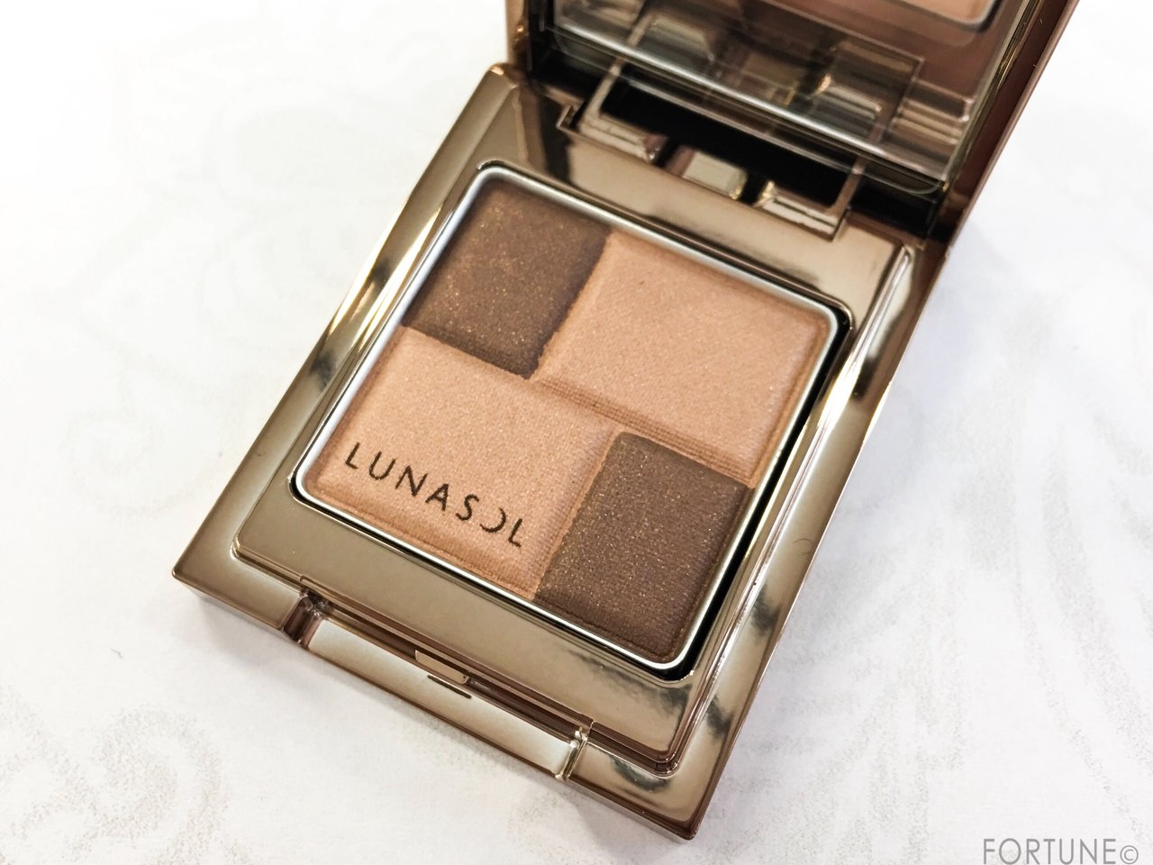 LUNASOL（ルナソル）