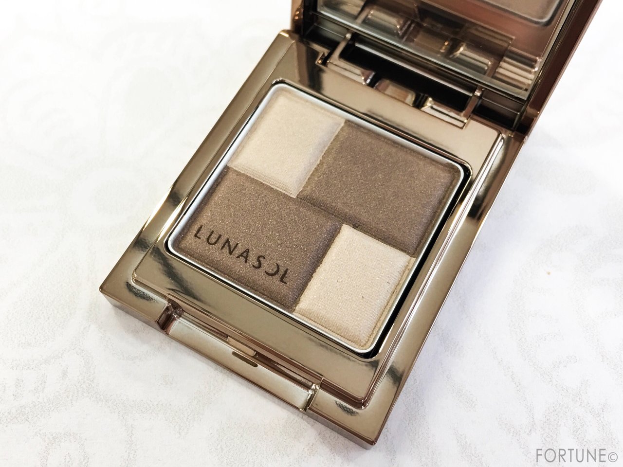 LUNASOL（ルナソル）