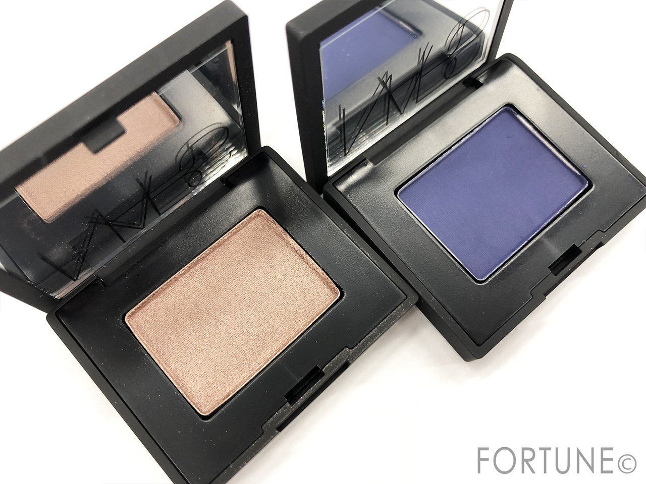 NARS　2018新作　アイシャドー　シングルアイシャドー」と「ハードワイヤードアイシャドー」