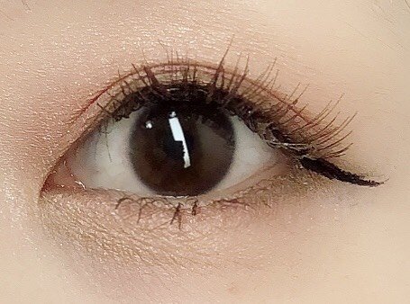 自撮り　フラロッソ　インテンソアイシャドウ