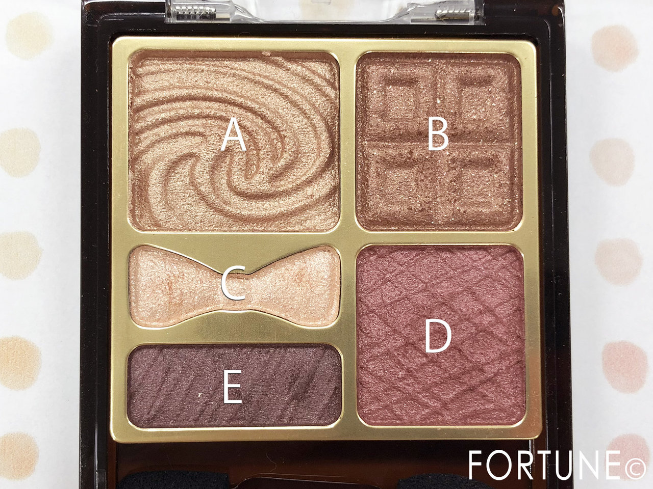 スウィーツスウィーツ　アイシャドウパレット　「プレミアムガトーシャドウ」07カシスブラウン