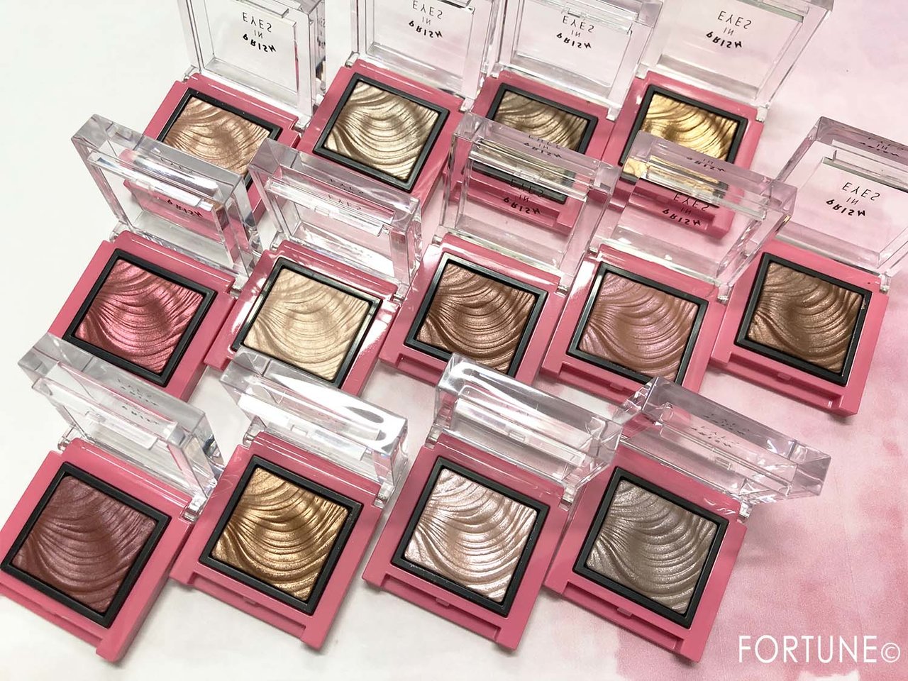 2018秋新作　アイシャドウ　エチュードハウス　単色　「プリズムインアイズ」