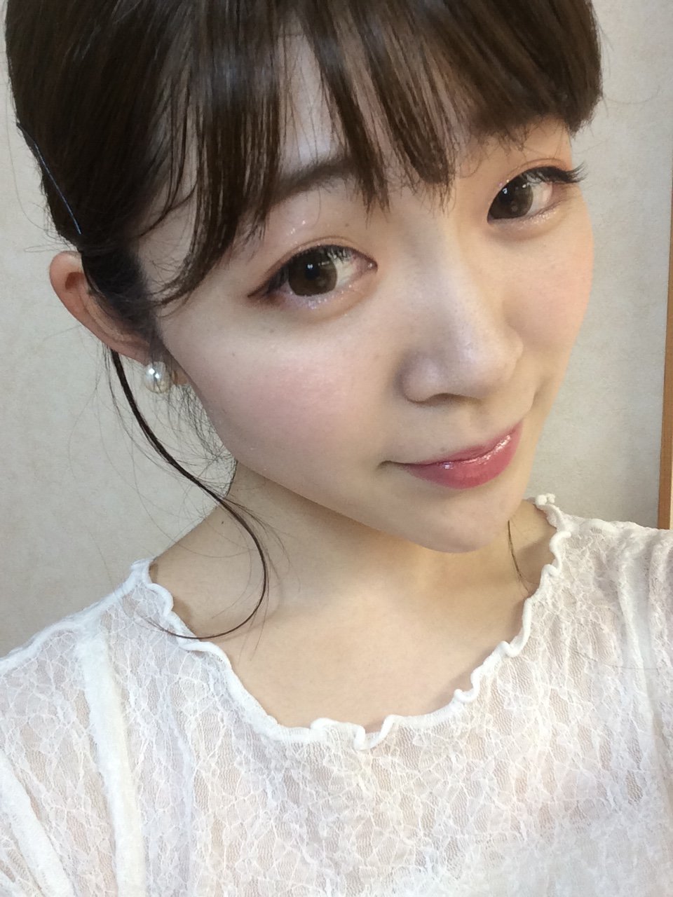 アイメイク　HOLIKA HOLIKA(ホリカホリカ）ペコちゃん アイシャドウ パレット 01イチゴキャラメル　メイク完成