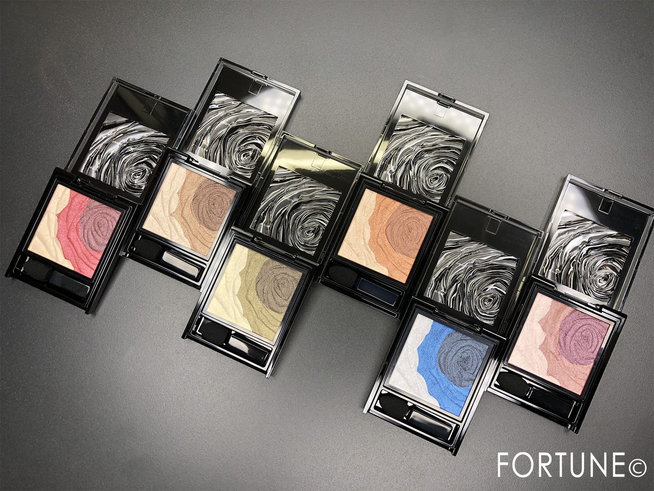 《2018冬新作コスメ》ケイト　ダークローズシャドウ　全6種　