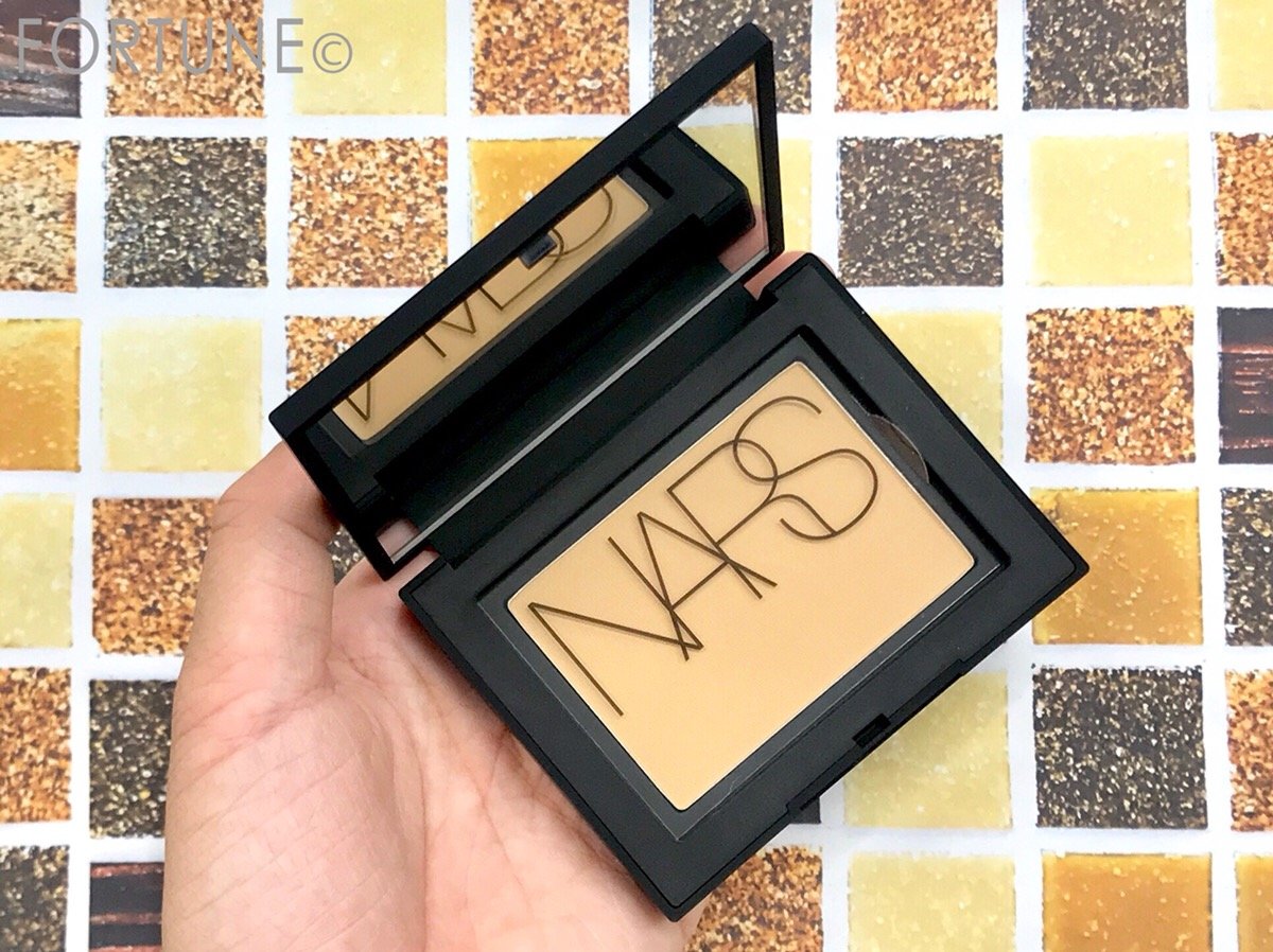 ナーズ ソフトベルベットプレストパウダー