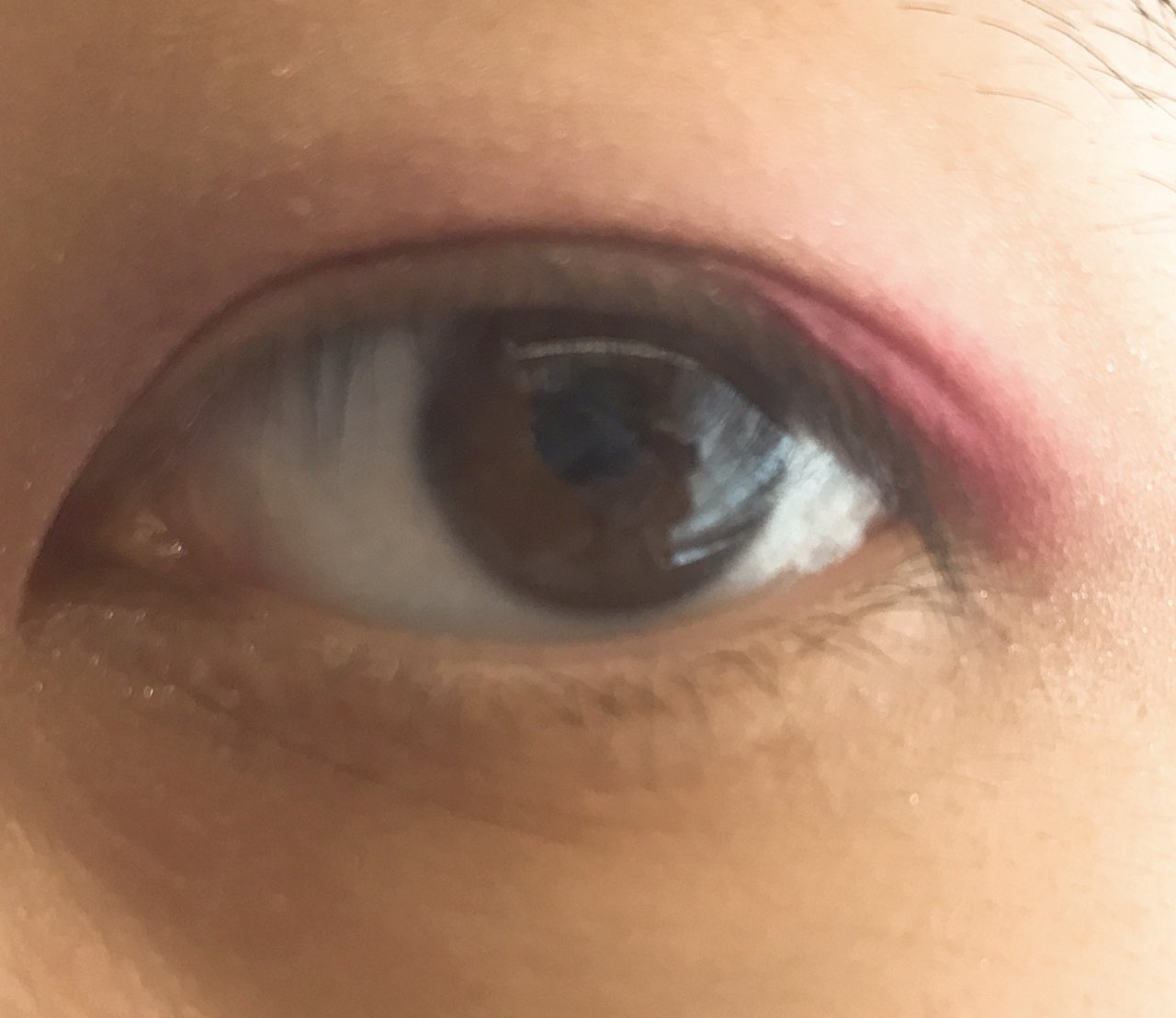 自撮り【ADDICTION】 目尻　『Rain』『Pink River』『Empress Orchid』