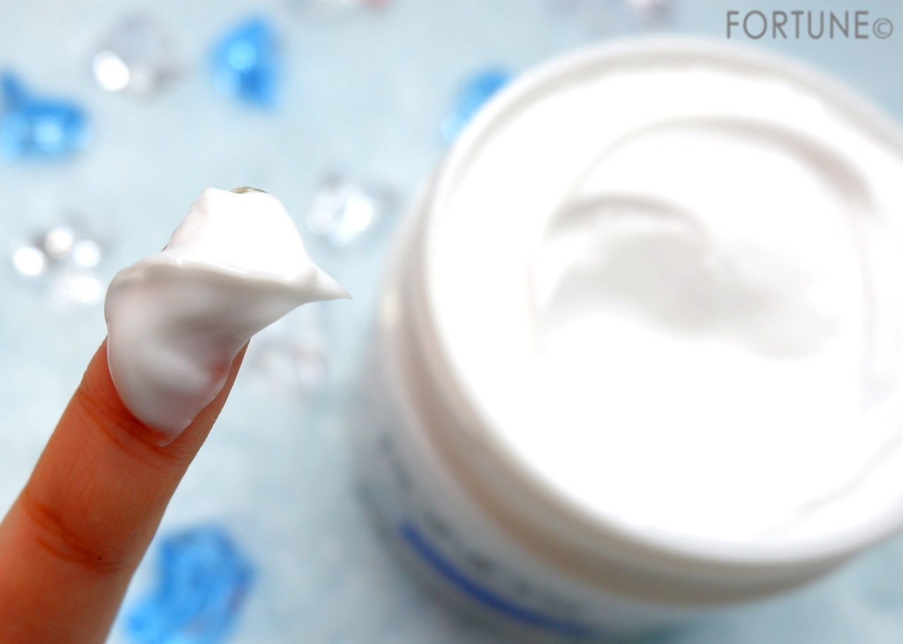 ポンズ（POND'S）「ウォッシャブルコールドクリーム」クレンジングのテクスチャー