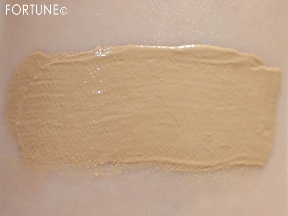 クリームファンデ スウォッチ