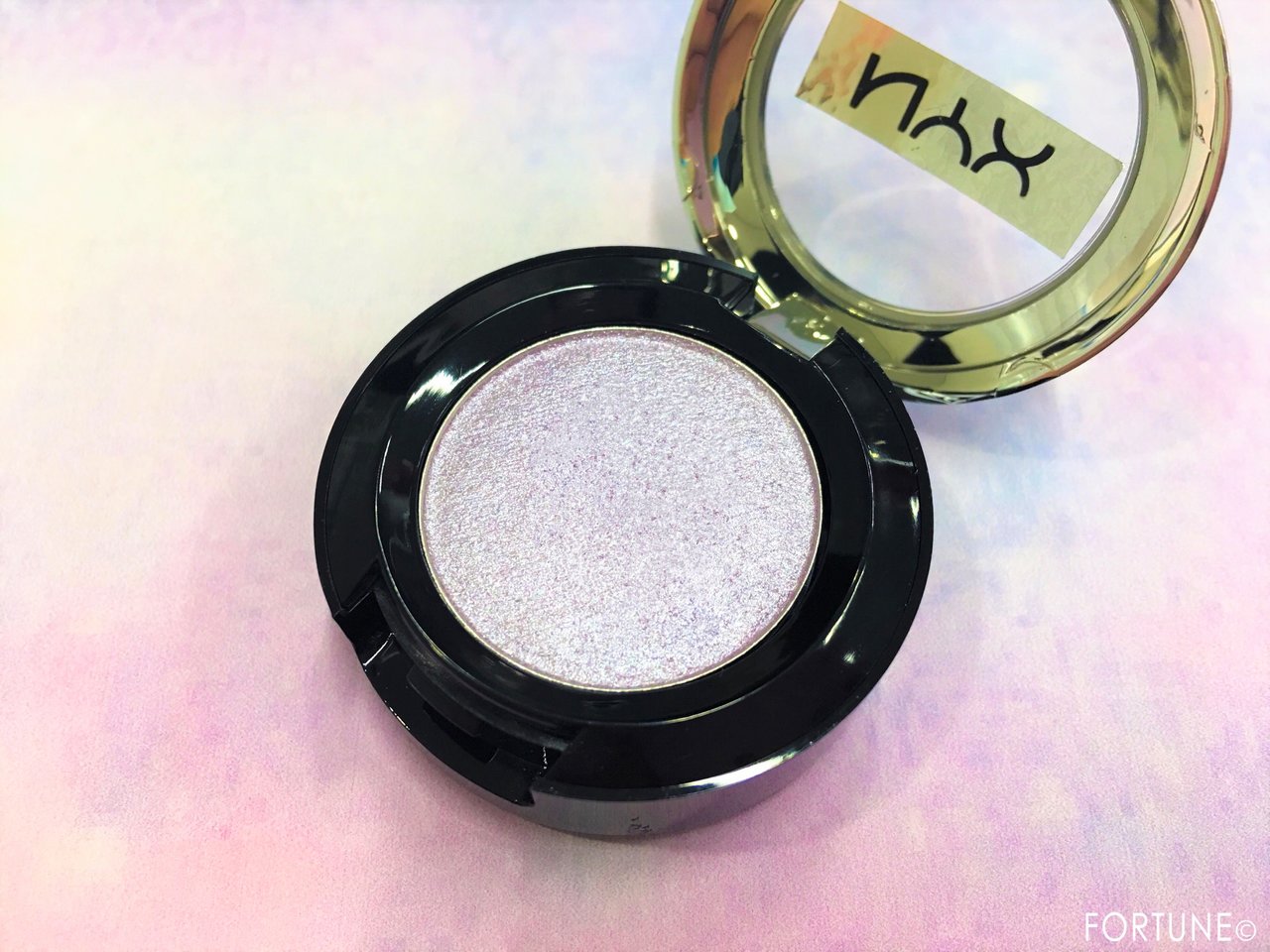 NYX（ニックス）プリズマ シャドウ