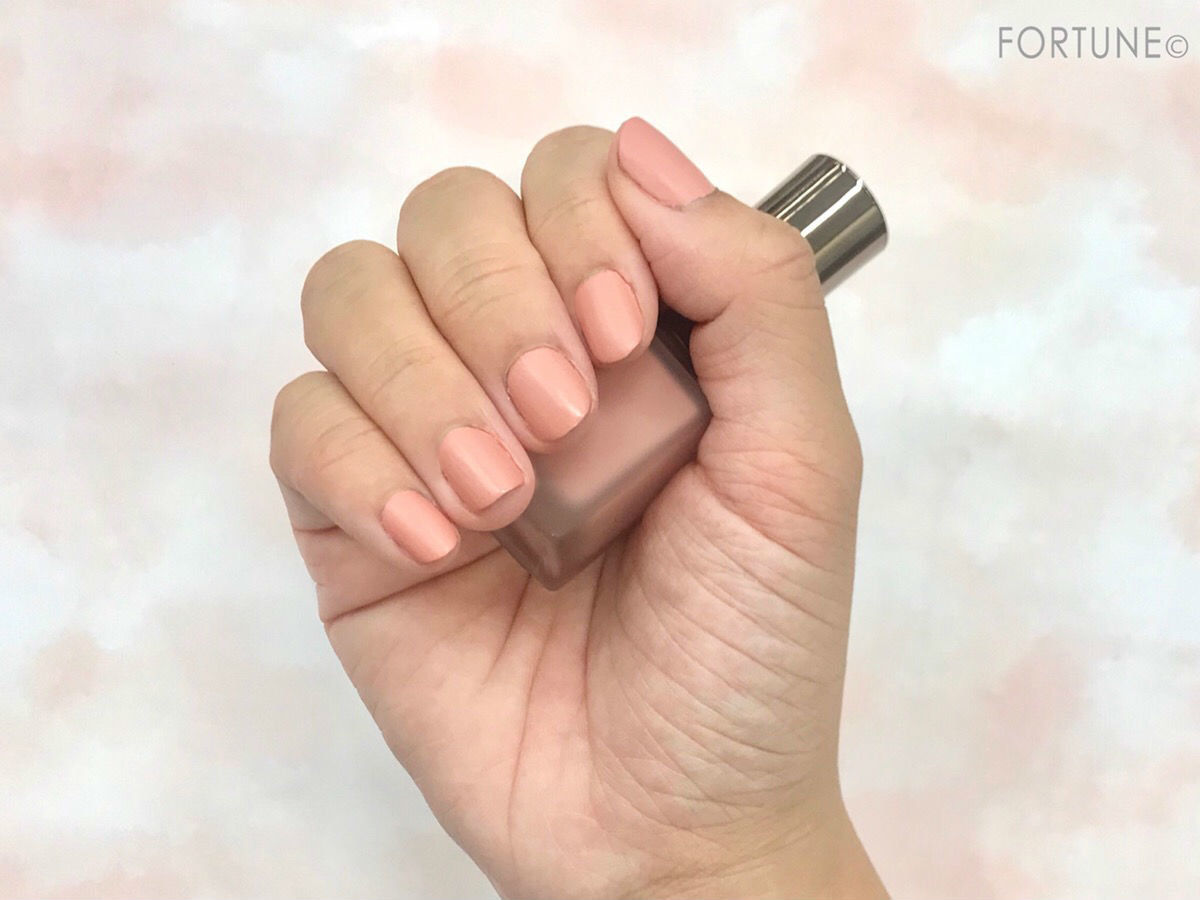 ルナソル　The Beige　ネイルフィニッシュN　EX83 Frost Pink Beige