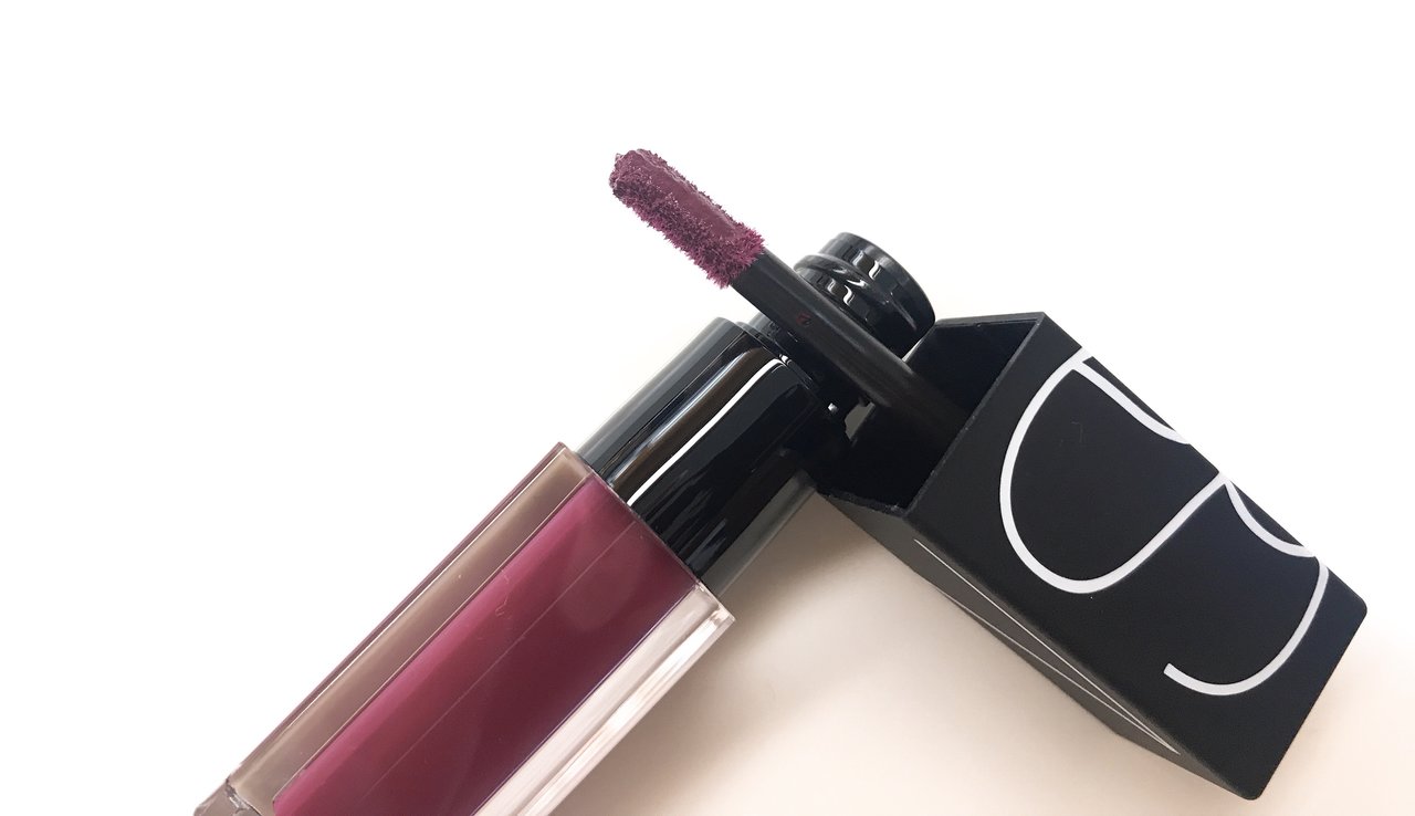 【NARS】ベルベットリップ