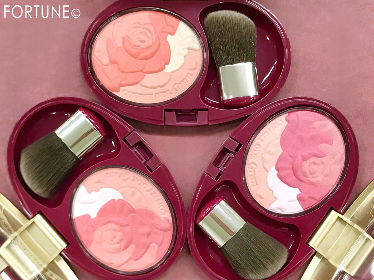 コフレドール グラン　「ライブリーアップチークス」