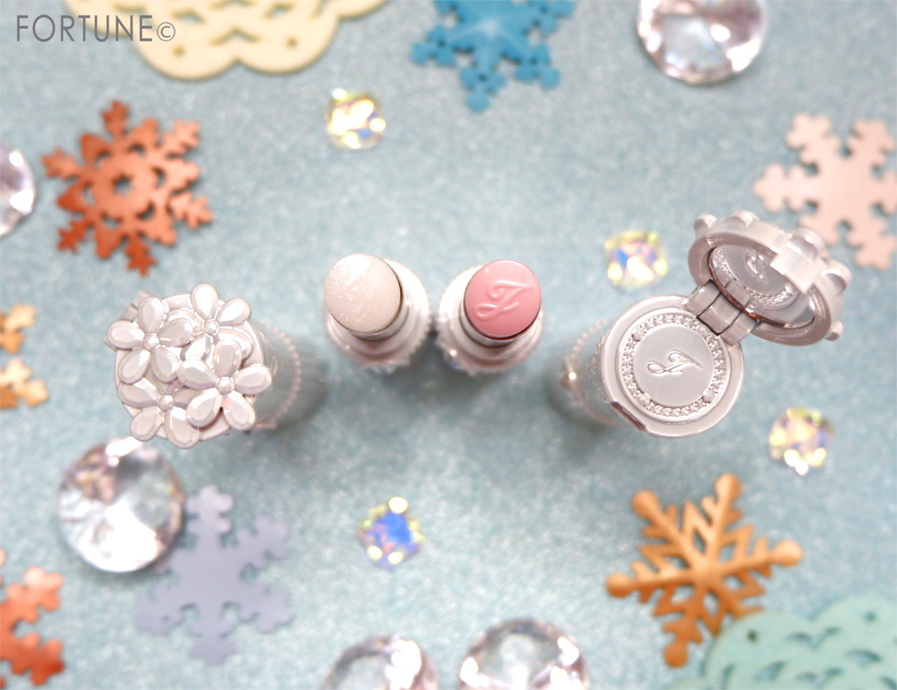 ジルスチュアート2018冬新作クリスマスコフレ「トゥインクルグロウ マルチスティック」