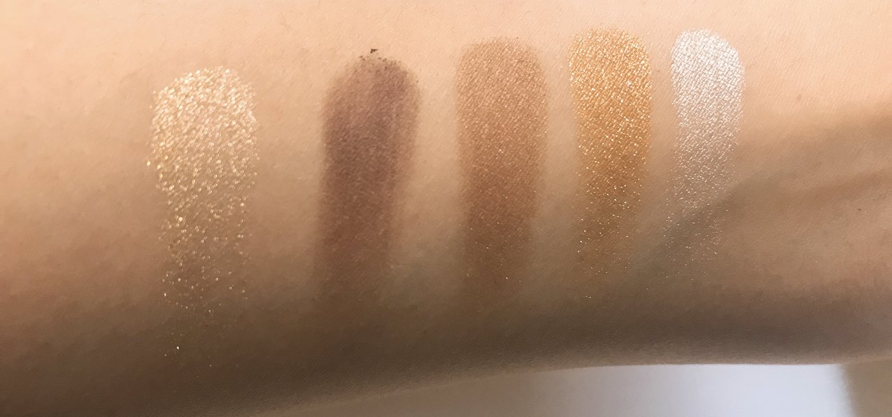 自撮り スウォッチ 【Dior】サンククルール『ラッキースター』