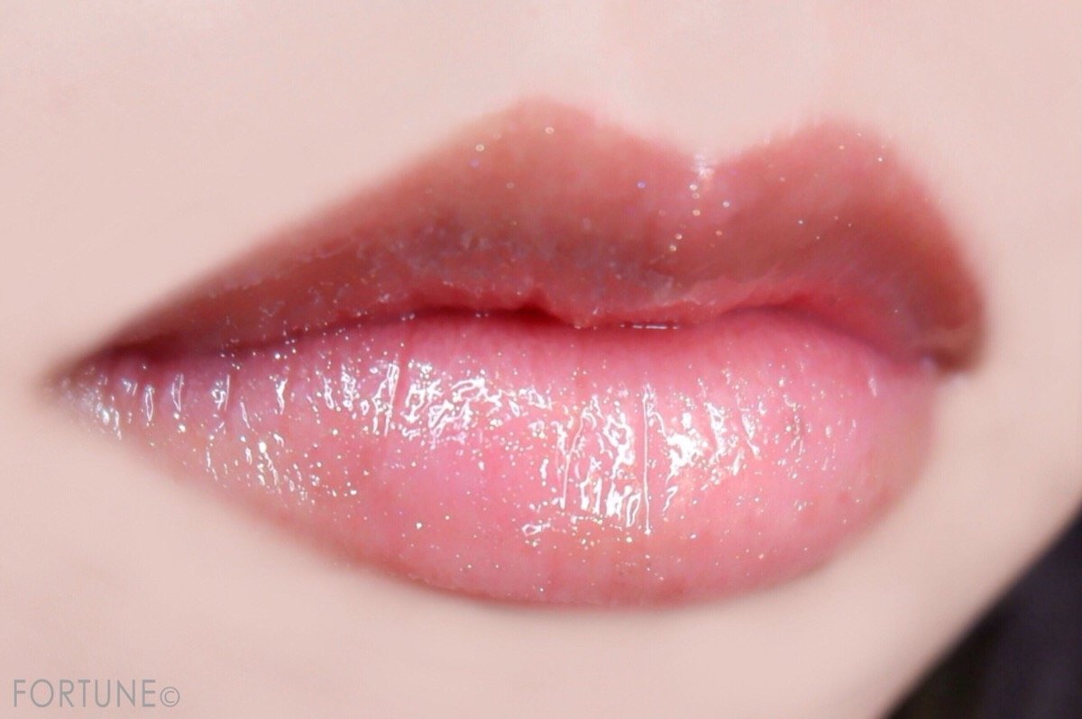 KANEBO　2019春夏新作　「リクイドニュアンスルージュ」　EX02 Sunrise glow（限定）　使用感