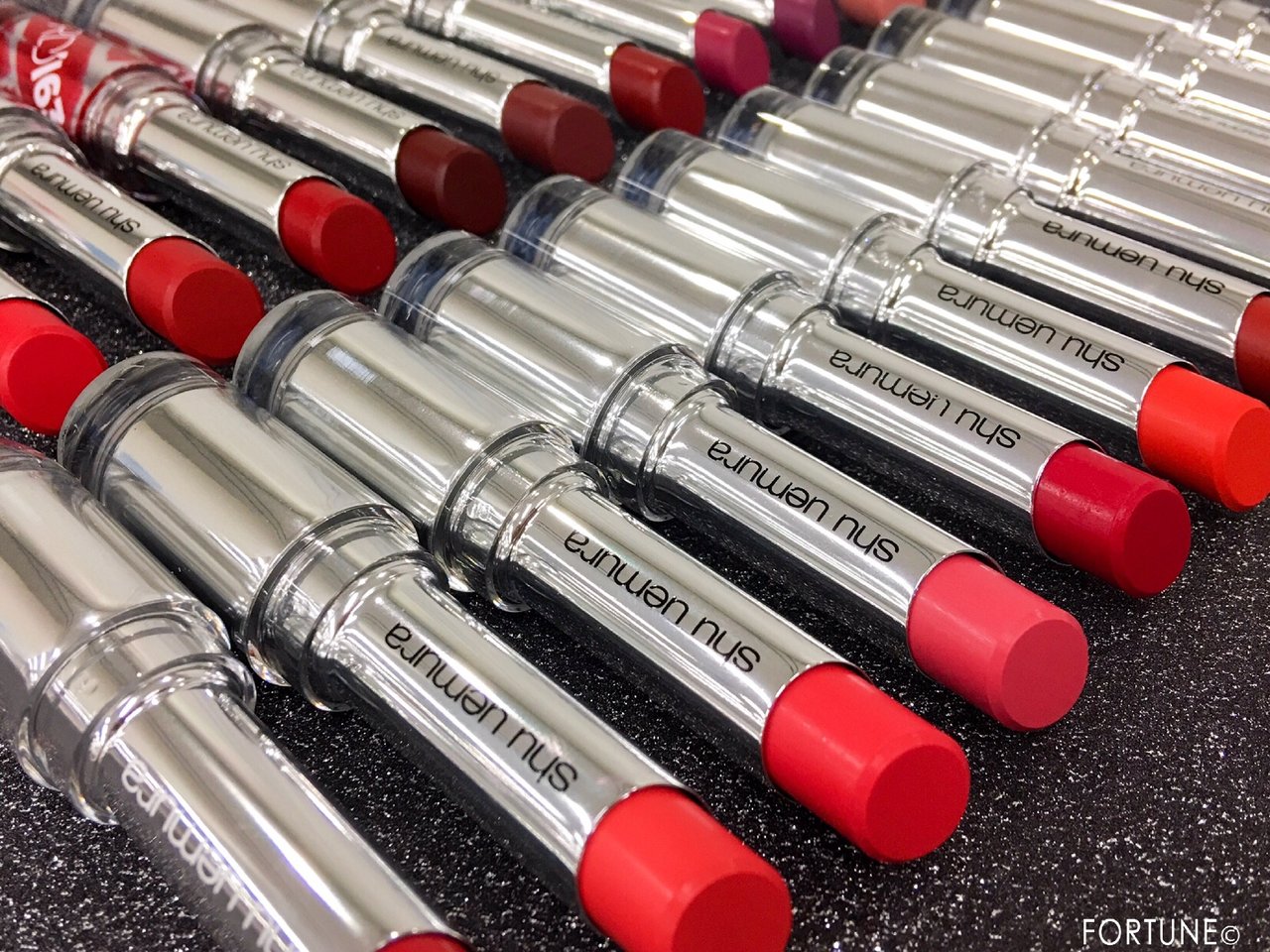 シュウ ウエムラ 2019春新作「ルージュ アンリミテッド」「ルージュ アンリミテッド シアーシャイン」