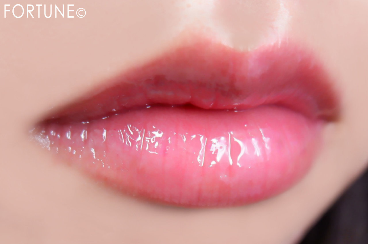 d プログラム「リップモイストエッセンスカラー（医薬部外品）」　RD（クリアレッド） 使用感