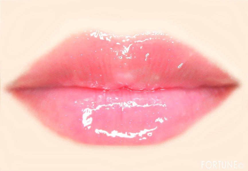 エテュセ　ジューシーリップジェル