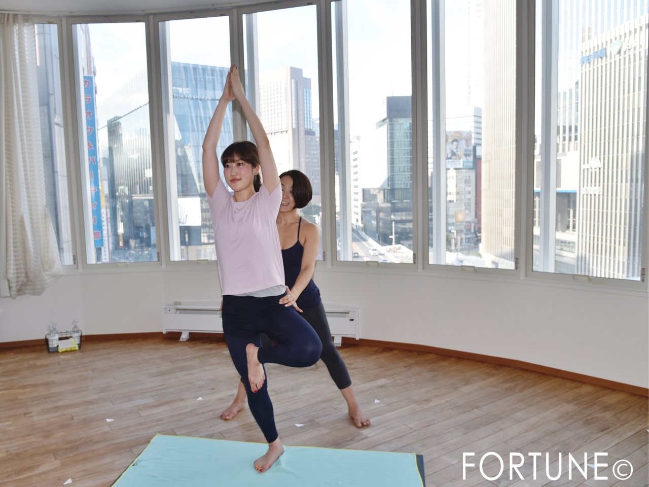 ホットヨガスタジオLAVA　体験レッスン　ヨガベーシック