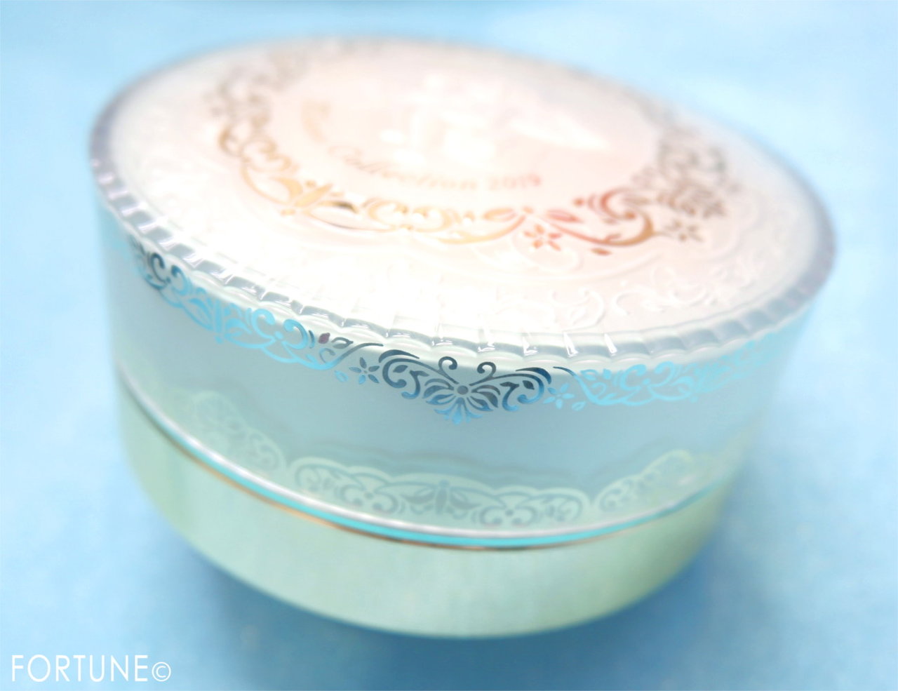 ミラノコレクション2019「ボディフレッシュパウダー」「フェースアップパウダー」を比較レビュー