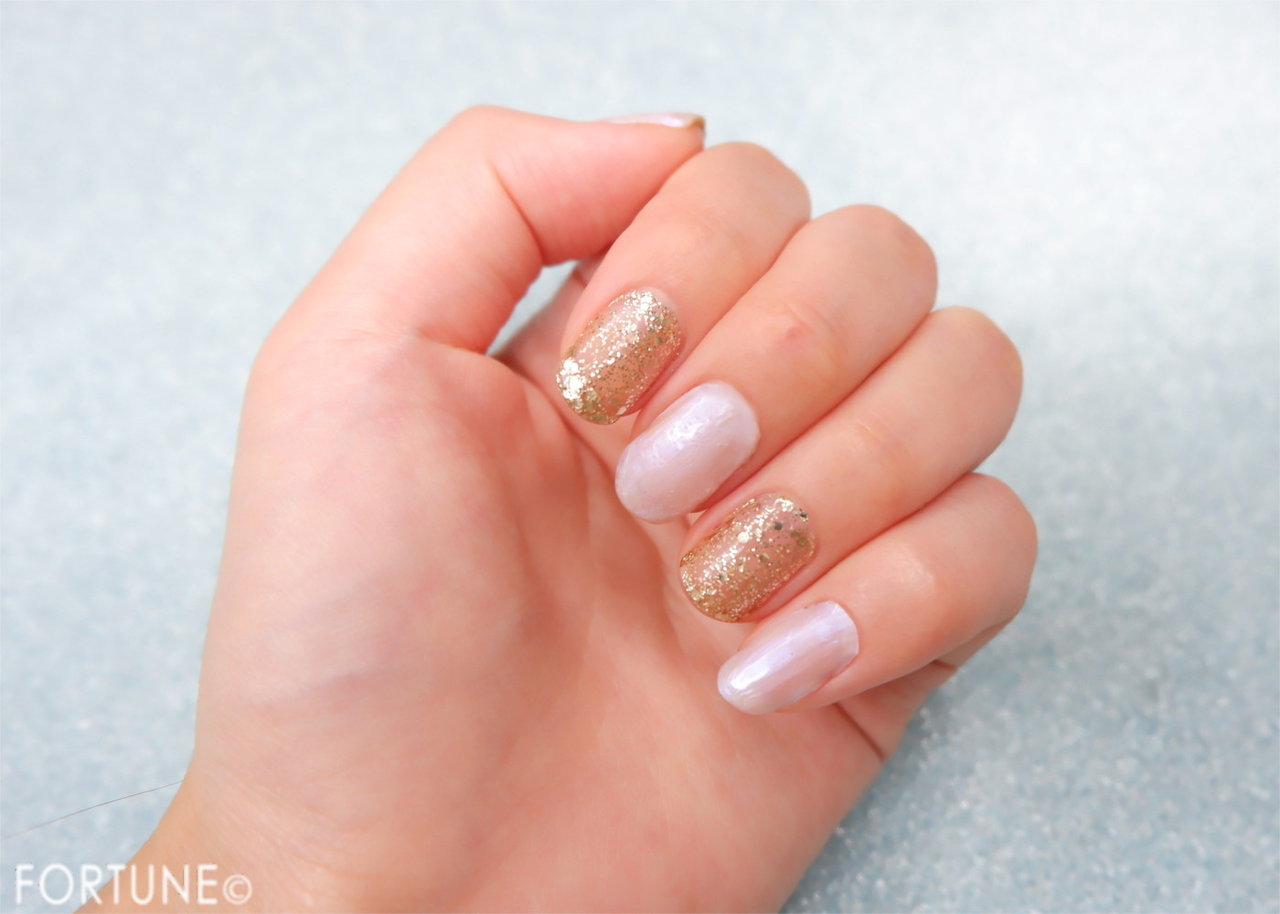 100円ショップのSeria（セリア）ネイルカラー　冬ネイル