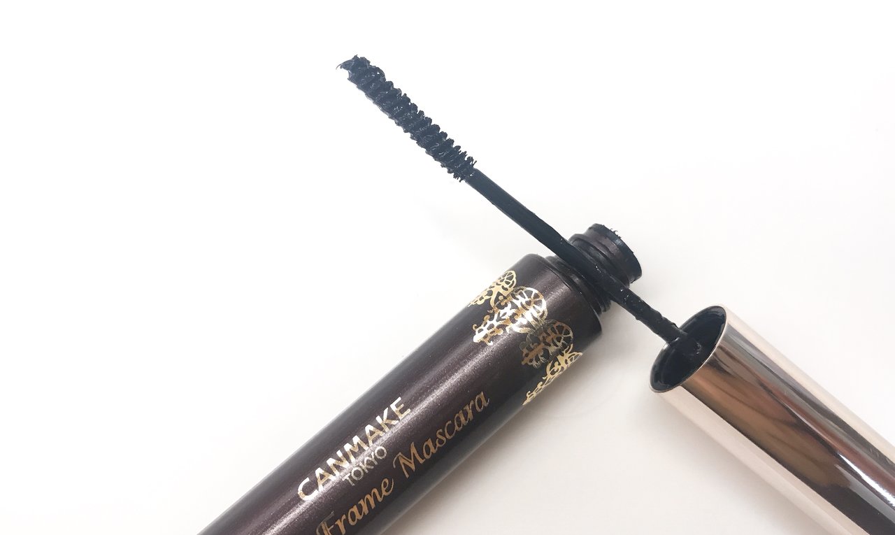 自撮り【canmake】ラッシュフレームマスカラ