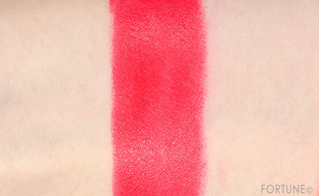 シャネル ルージュ アリュール ヴェルヴェット《72 アンフラローズ》スウォッチ