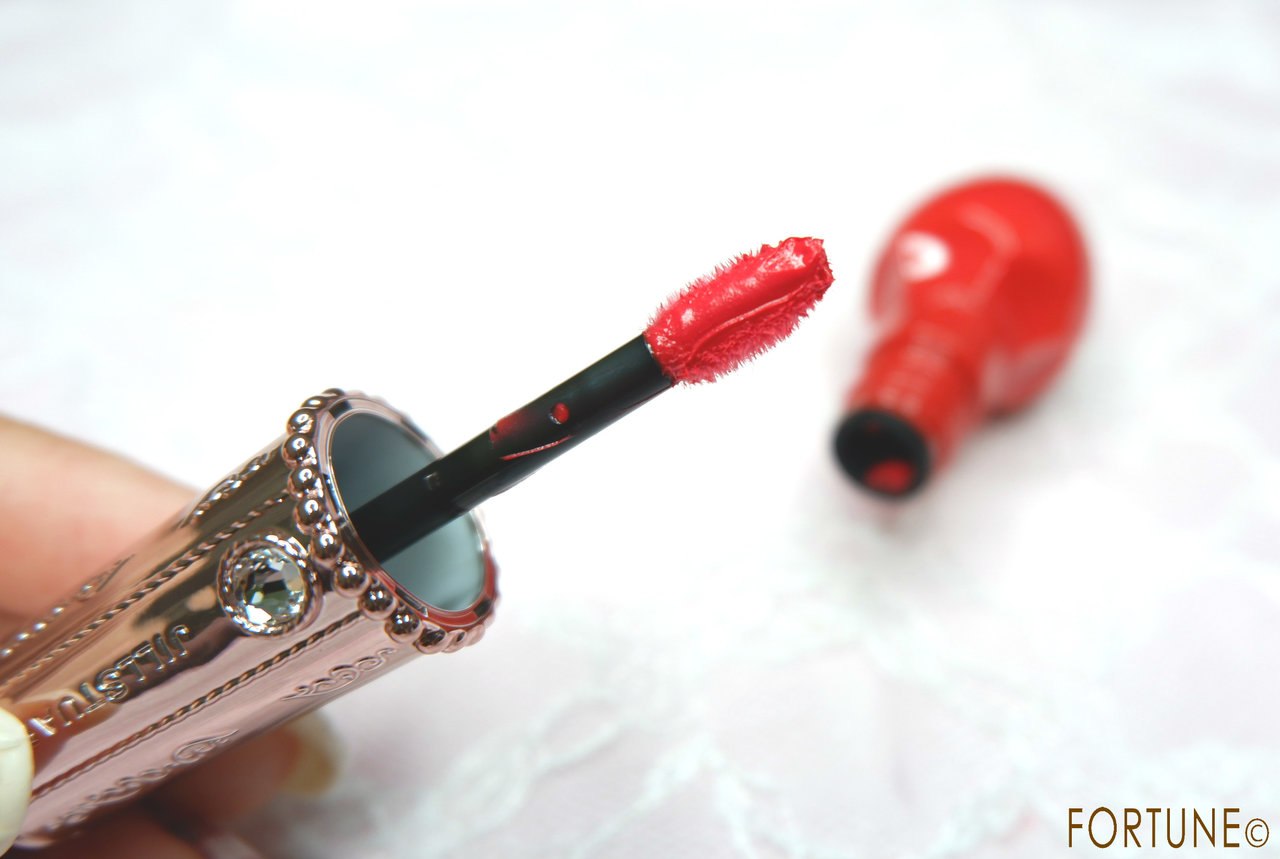 バレンタインコレクション　ジルスチュアート ストロベリーホイップ ルージュ