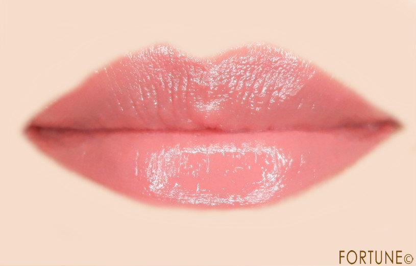 バレンタインコレクション　ジルスチュアート ストロベリーホイップ ルージュ