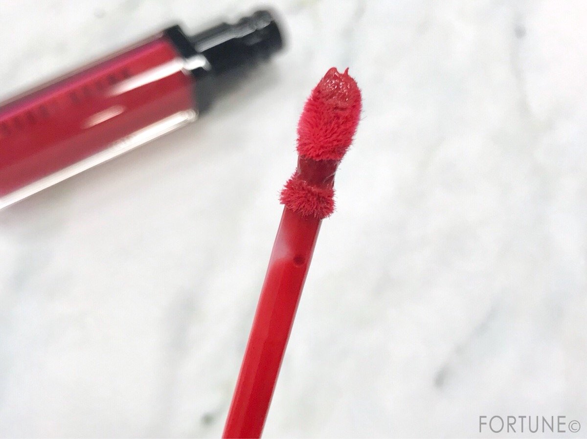 ボビイ ブラウン「クラッシュド リキッド リップ」