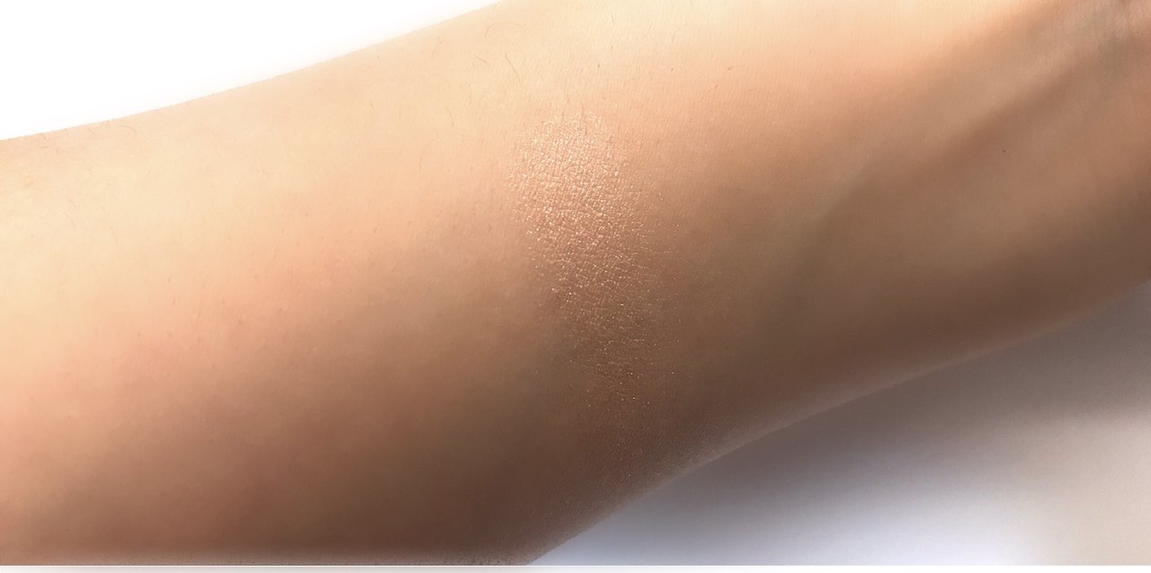 自撮り キャンメイク ハイライト