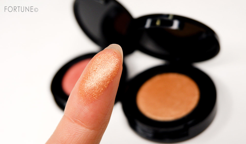 ＜ミネラルスムースシャドウ＞