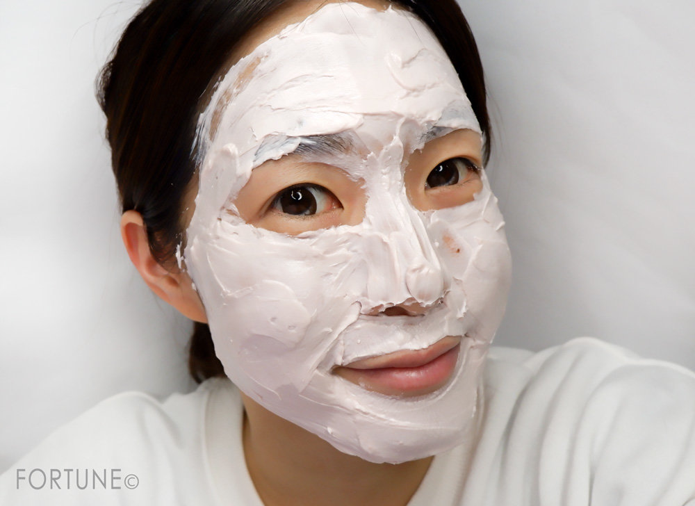 ハリウッド化粧品　オーキッド ピックアップクリーム　付け心地