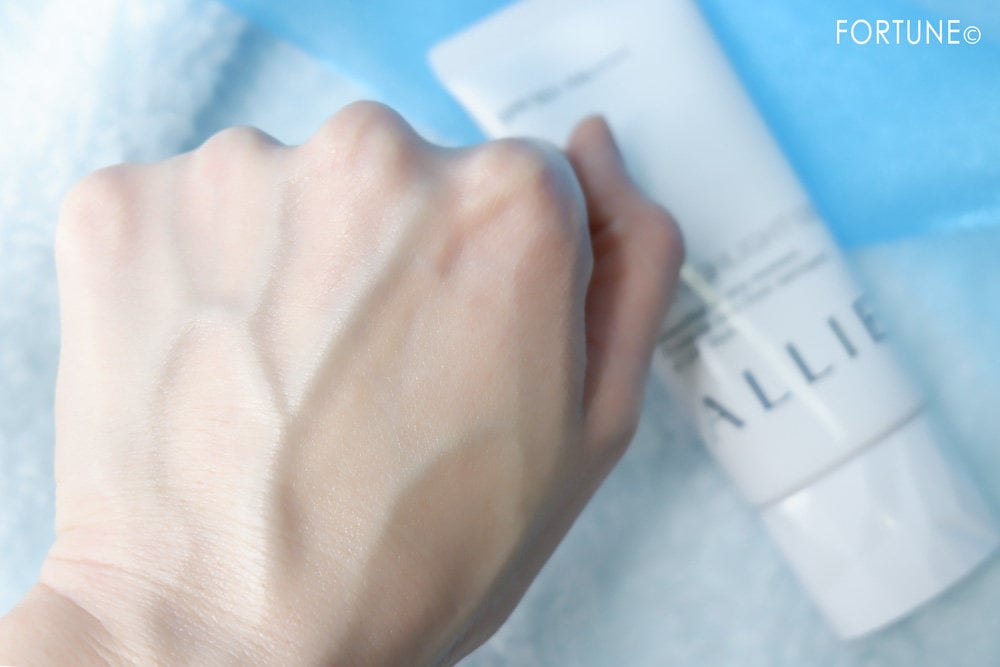 カネボウ化粧品　ALLIE（アリィー）「アリィー　エクストラUV ハイライトジェル」付け心地