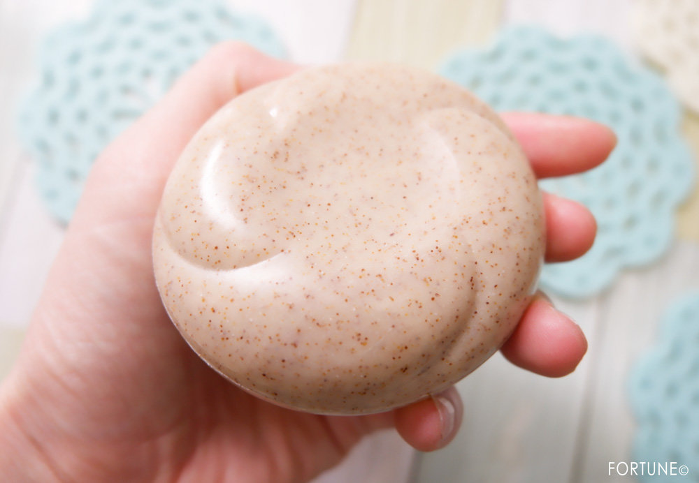 BCL　ツルリ 足裏磨き スクラブソープ〈ボディ用石けん〉