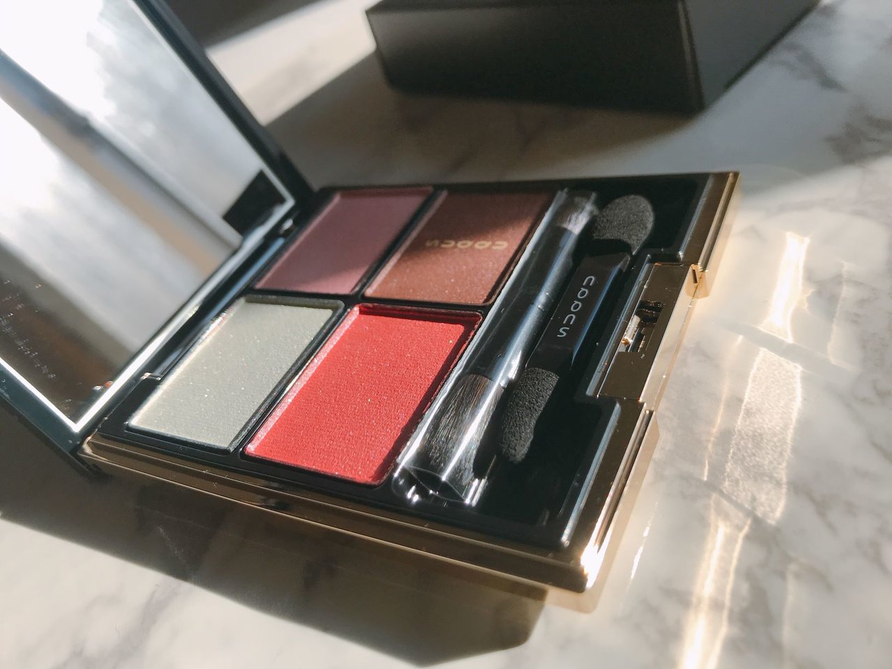 SUQQU アイシャドウ 12　幻光茜