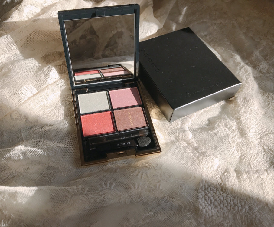 SUQQU アイシャドウ 12　幻光茜