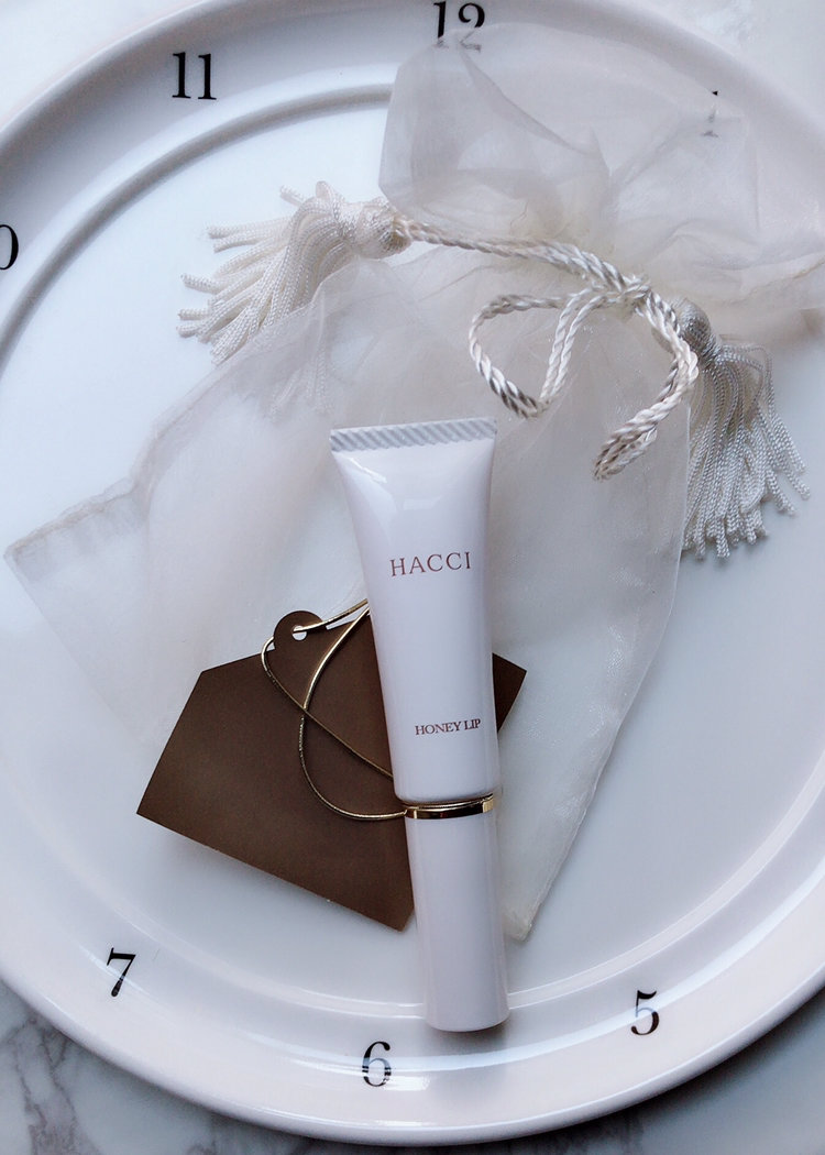 HACCI　ハッチ　ハニーリップ　乾燥　リップクリーム　唇　カサカサ