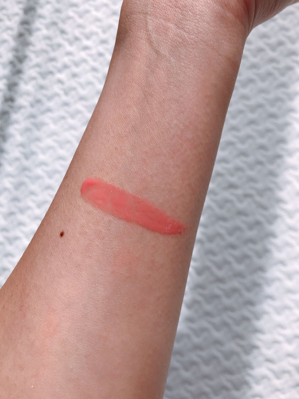 ｄプログラム　リップ　モイスト　エッセンス　医薬部外品　リップクリーム　リップ　リップエッセンス　30代　40代　唇　乾燥　カサカサ　ひび割れ　リップカラー　